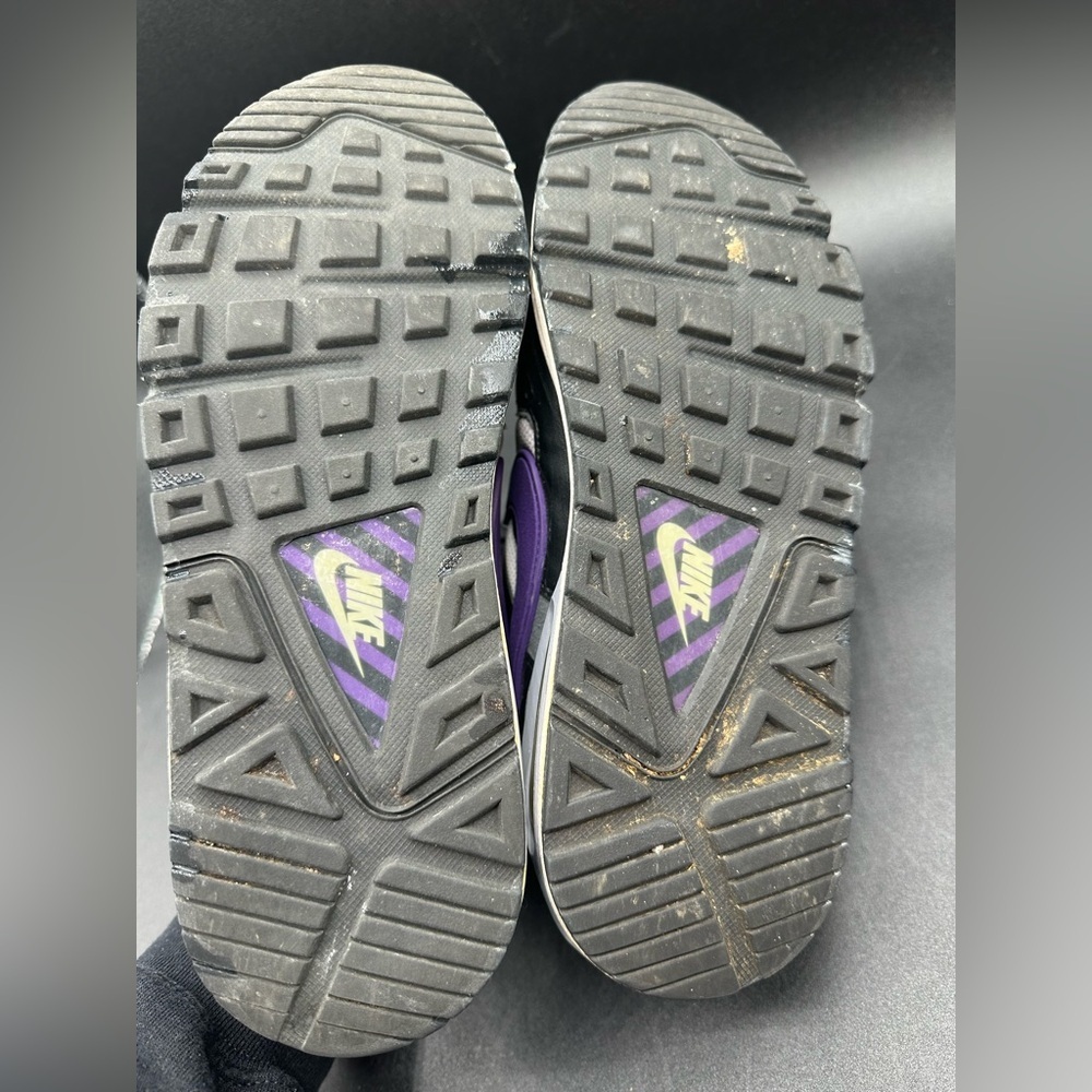 NIKE AIR MAX 2010 Command Shoes Womens size 7.5 Black/Grey/Purple #397690-005 - Picture 6 of 7